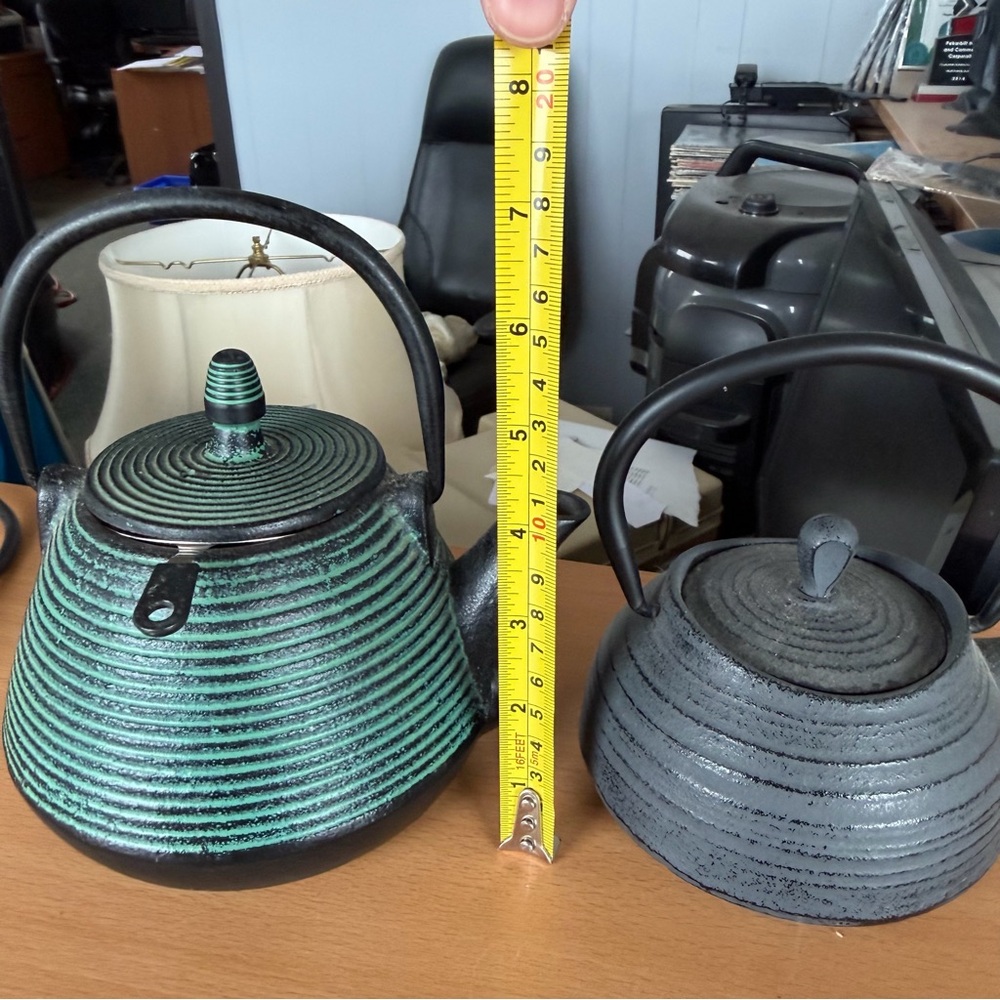 Cast Iron Teapots - Picture 4 of 6